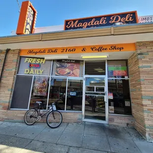Front view Magdali Deli