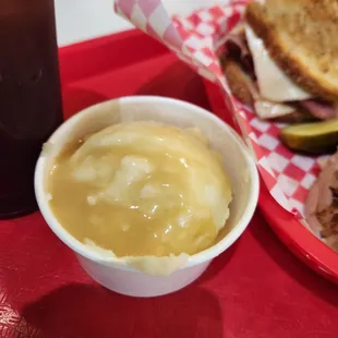 Side of Mash &amp; Gravy - pretty standard.