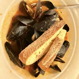 Family Style, Starter 1: Prince Edward Island Steamed Mussels