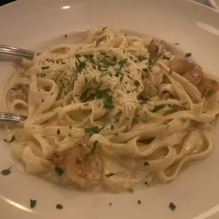 Shrimp Fettuccine Alfredo