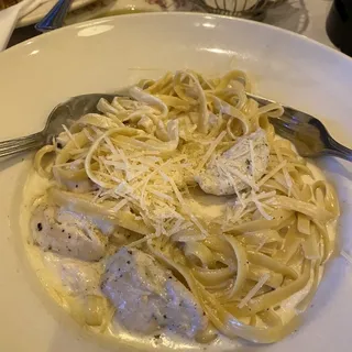 Chicken Fettuccine Alfredo