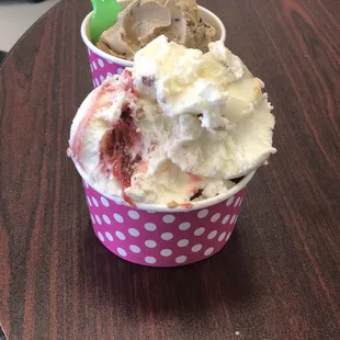 Raspberry &amp; blueberry cheesecake