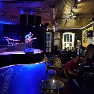 Second floor live music