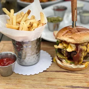 Mac and Cheese Burger