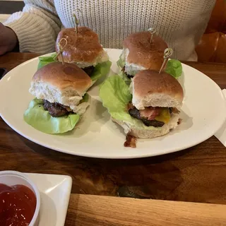 Maggies Mini Burgers and Fries