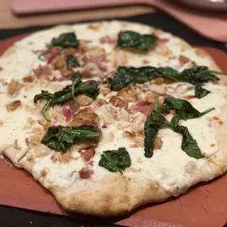 Chicken Alfredo Pizza