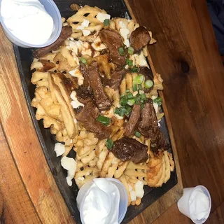 Short Rib Poutine Appetzier