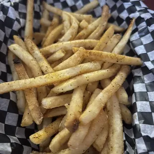 Fries with seasoning