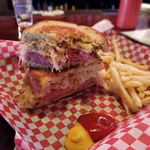 Reuben, no 1000 Island