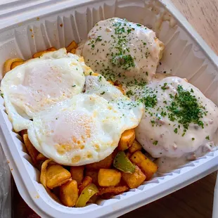 Biscuits Eggs &amp; Gravy