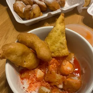 Sweet n sour chicken - white rice - cheese wonton and fried sugar donuts