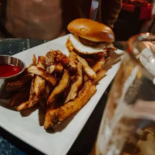 MF House Burger Dinner