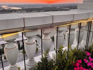 Mayo Penthouse Bar