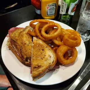 Rueben Sandwich and Onion Rings (upcharge) - Delicious