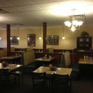 sushi and sashimi, interior