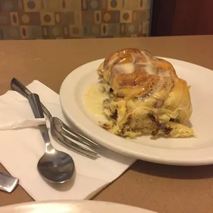 Cinnamon roll