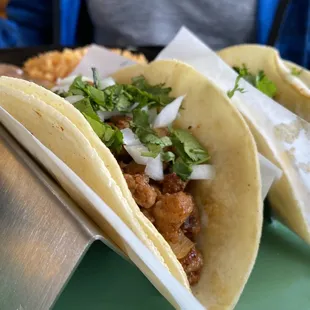 Al pastor tacos