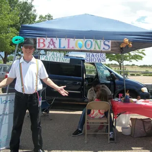 Working the Flea market.... FUN TIMES