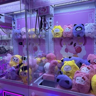 Cute new machine claw places.  Good plushies.