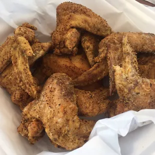 AWSOME flavorful crispy wings!