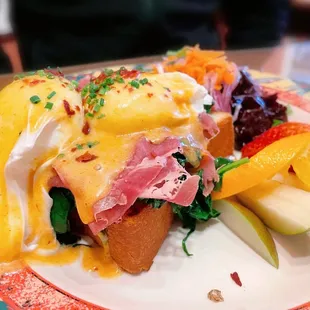 Prosciutto Eggs Benedict