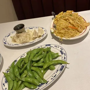 ramen and noodles, food