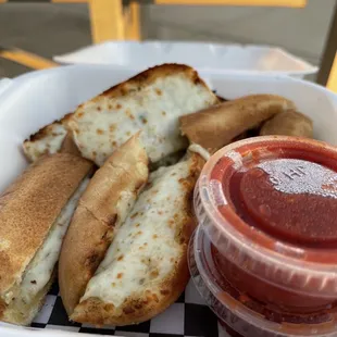 Garlic cheese bread