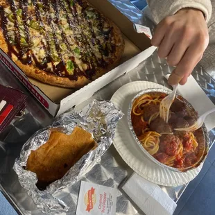 bbq pizza and spaghetti