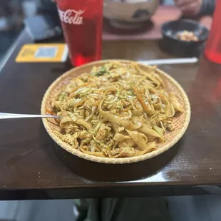 Hand pulled stir fried noodle and veg with chicken