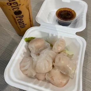 Thai Milk Tea - 24 oz with brown sugar, Boba and 10 piece Shrimp Dumplings