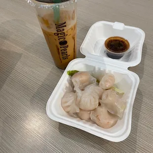 Thai Milk Tea - 24 oz with brown sugar, Boba and 10 piece Shrimp Dumplings