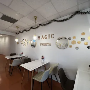 Plenty of room to sit down and enjoy your sweets!