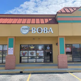 the outside of a restaurant