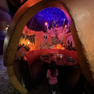 sushi and sashimi, interior