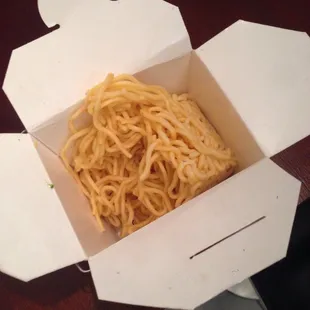 Extra super dry lo mein with no taste whatsoever.