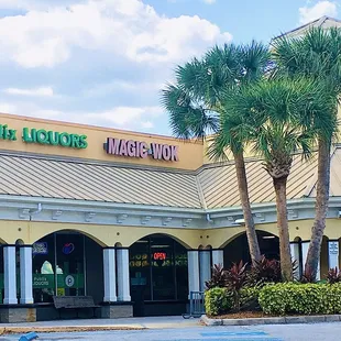 MAGIC WOK