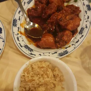 General Tso&apos;s Chicken with fried rice