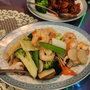 Steamed Vegetables with Shrimp and  General Tsos Chicken.