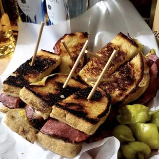 I thought Mutts in Newporthad the best pastrami.....then I tried MaGilla's!! Sorry Mutts!!