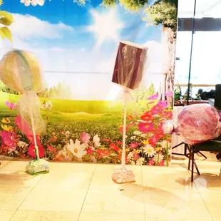 Magmo in Candyland! Heart the pretty backdrop! Lollipop trees!?