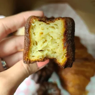 Cannelé de Bordeaux