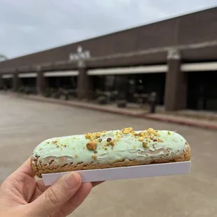 Pistachio eclair