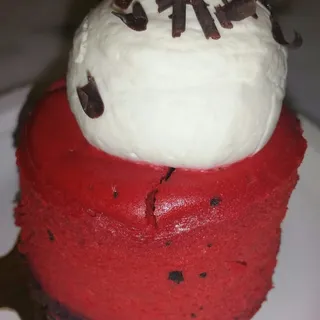 Red Velvet Cheesecake