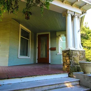 Magnolia Blossom Inn