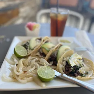 The street taco platter and tea. I highly recommend both.