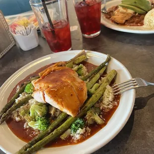 Sweet &amp; spicy salmon cooked perfectly very nice touch I loved it