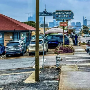 Parking is on both sides of Restaraunt and street too.