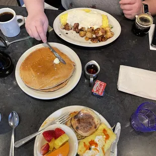 Gingerbread Pancakes Dry