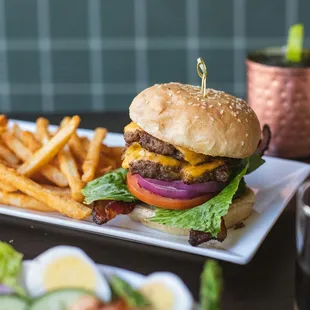 Top rated Omaha bacon burger