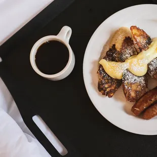 Breakfast at The District